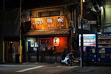 手游《女神异闻录：夜幕魅影》公测定档4月12日